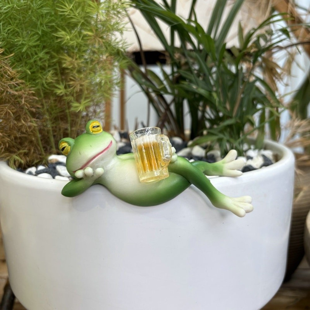 Aquarium Fish Guppy - Hanging Flower Pot Edge Frog Decorative